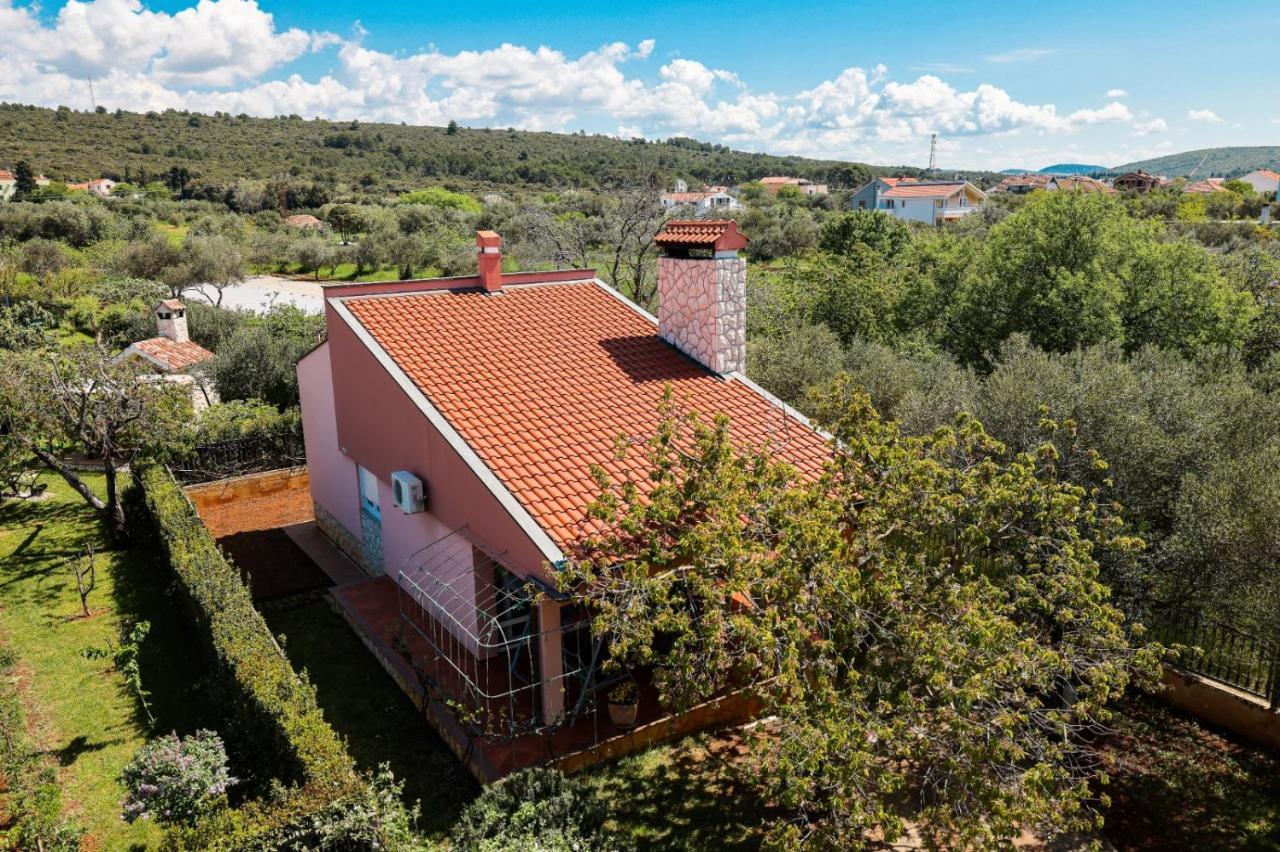 Holiday Home Cvita Sukošan Exterior foto