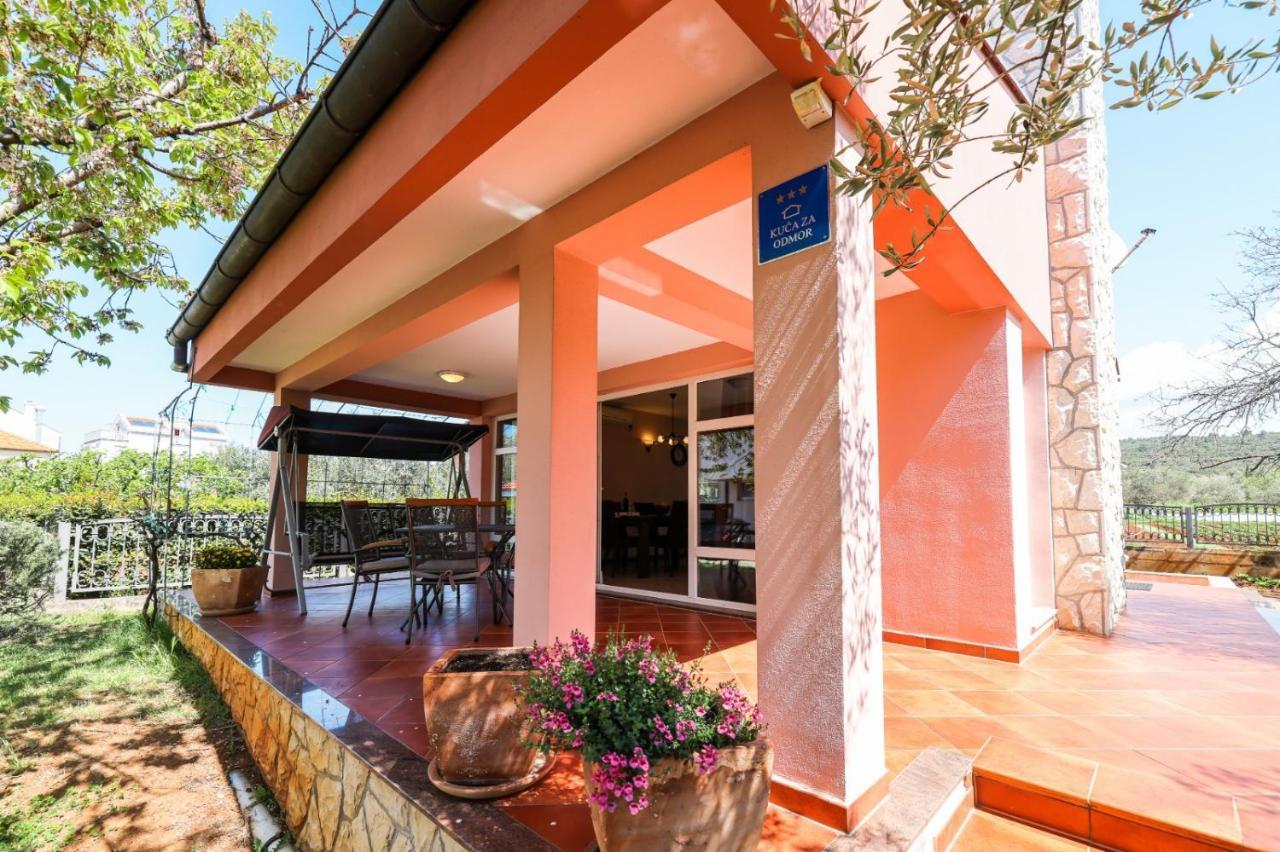 Holiday Home Cvita Sukošan Exterior foto